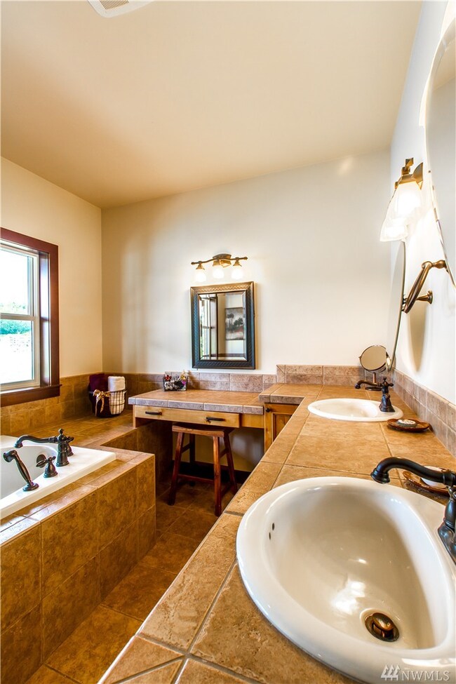 17001 224th Ave E, Orting, WA 98360 - photo 2