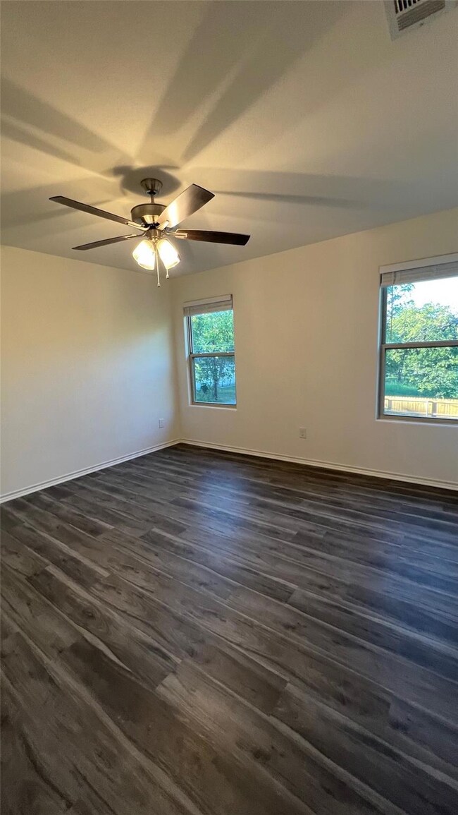 418 S 3rd St unit 2, Bonham, TX 75418 - photo 7