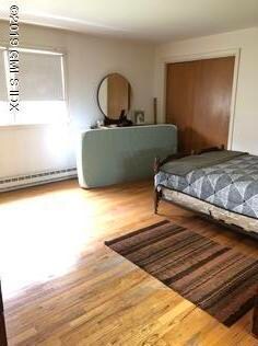 1-bedroom 2nd