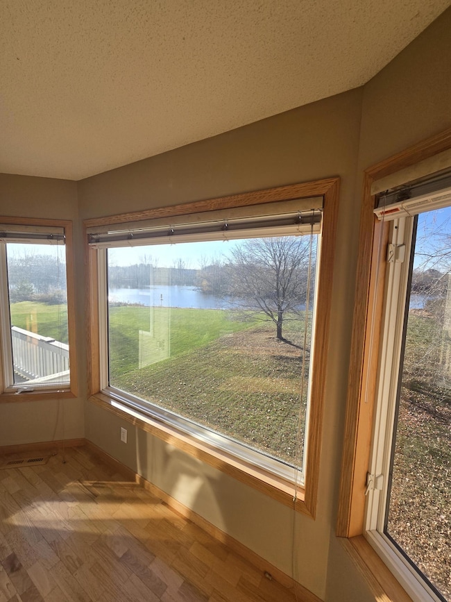 8798 Dunkirk Ct NE, Minneapolis, MN 55449 - photo 6