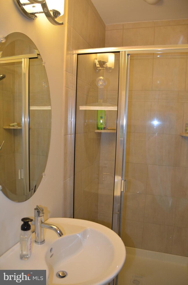 2124 E Baltimore St, Baltimore, MD 21231 - photo 6