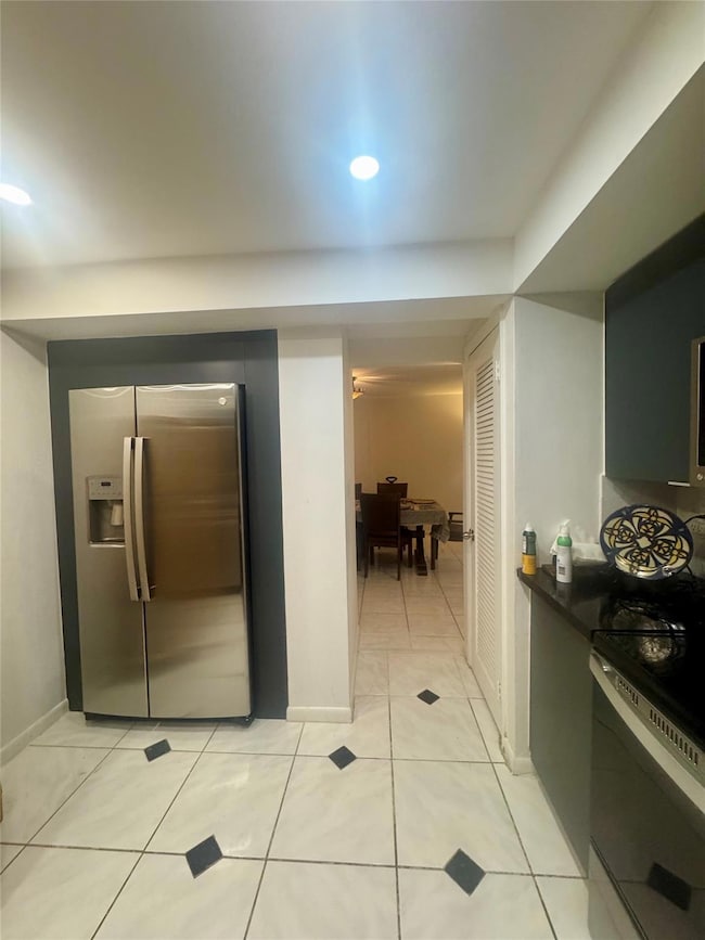 Ashleigh House unit 209, Hallandale Beach, FL 33009 - photo 2