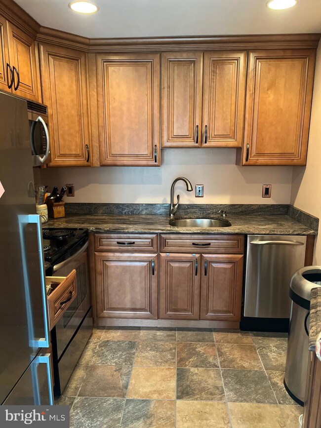 1903 Yardley Commons, Yardley, PA 19067 - photo 2