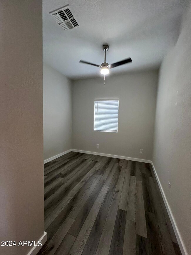 2126 N 25th Place unit B, Phoenix, AZ 85008 - photo 5