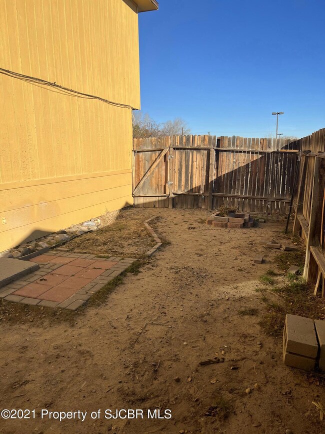 2964ED9D-49C6-4B3D-A798-18C0EF9A5A8E