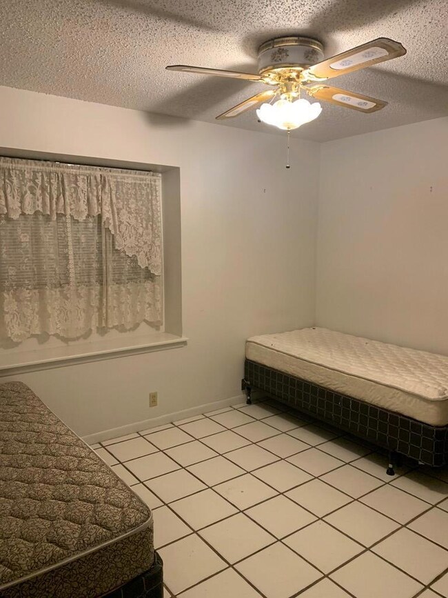 2508 Lynn Dr, Big Spring, TX 79720 - photo 4