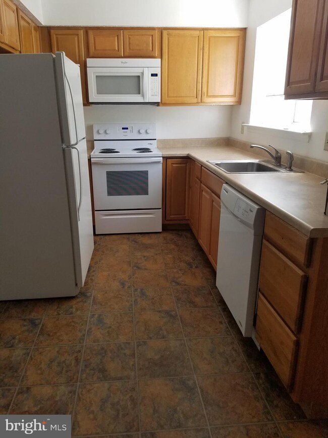 6240 Wolverine Place, Waldorf, MD 20603 - photo 3