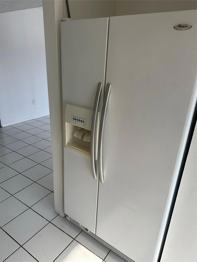 Manors of Inverrary unit 314, Lauderhill, FL 33319 - photo 3