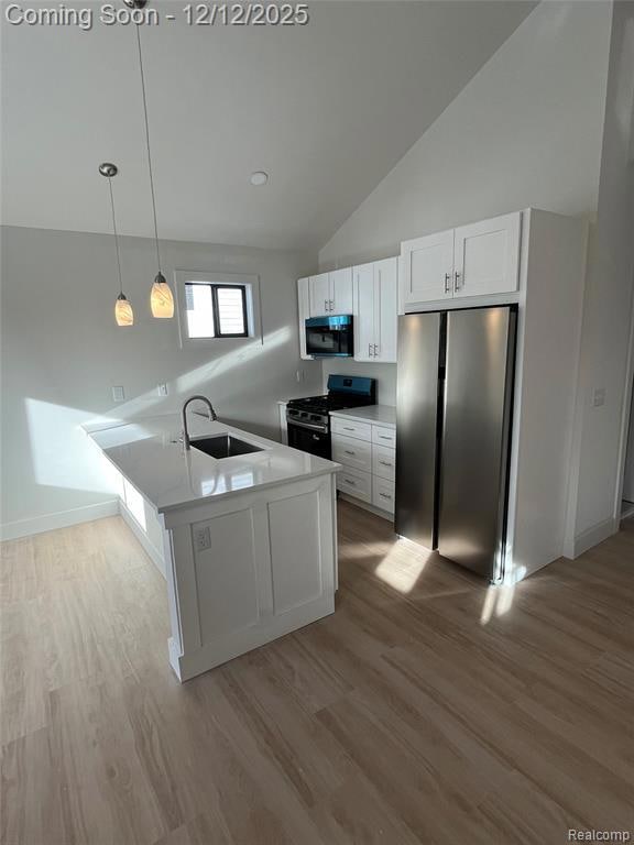 1535 E Meyers Ave, Hazel Park, MI 48030 - photo 2