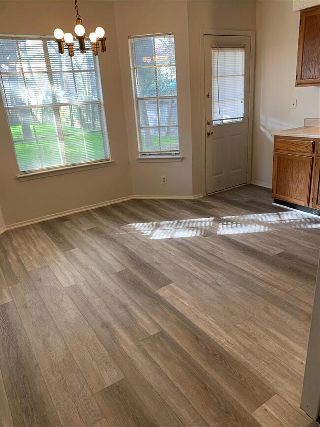 12316 Cahone Trl B Trail unit B, Austin, TX 78729 - photo 5