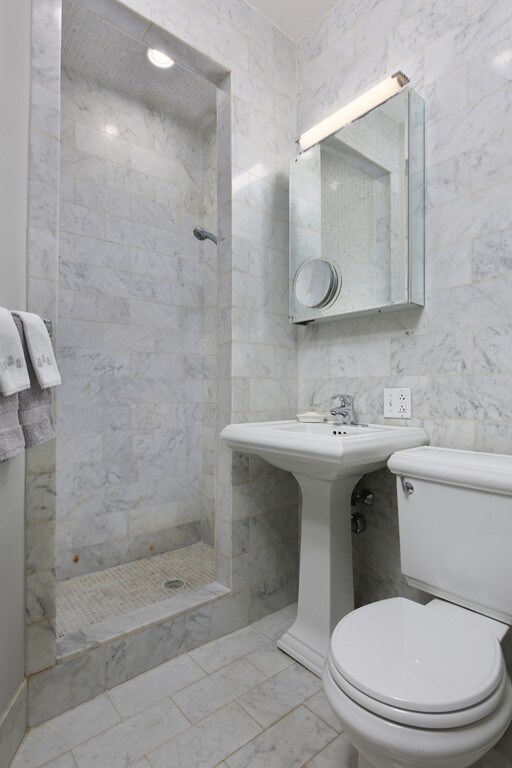 124 Pembroke St unit 2, Boston, MA 02118 - photo 6