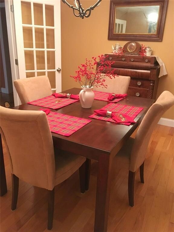 Another View of this Gorgeous Dining...