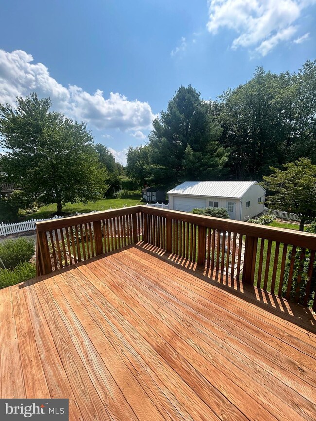 618 Lyman Ave, Womelsdorf, PA 19567 - photo 5