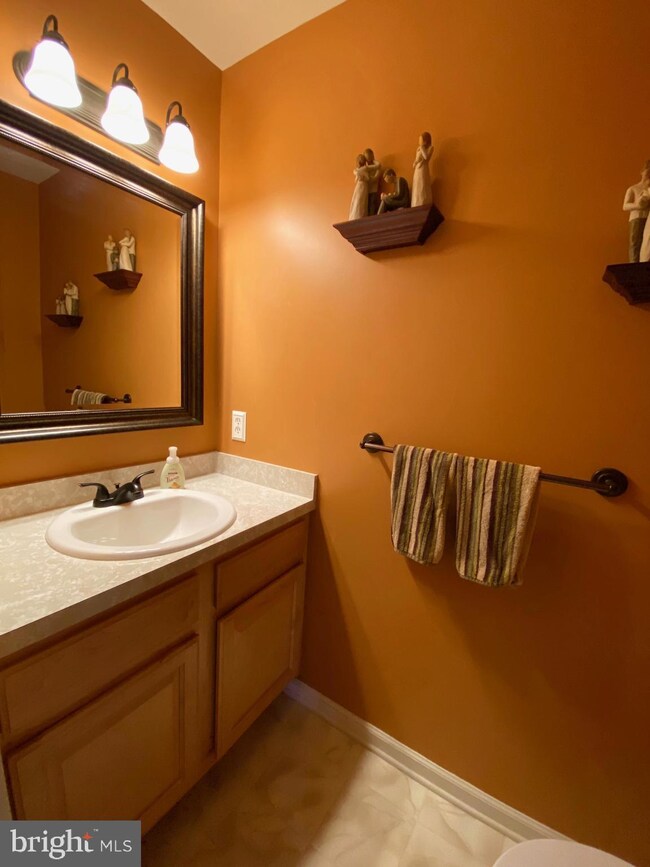 104 Westminster Ct, Harleysville, PA 19438 - photo 7