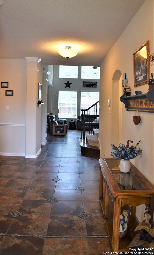 10733 Barnsford Ln, Helotes, TX 78023 - photo 6