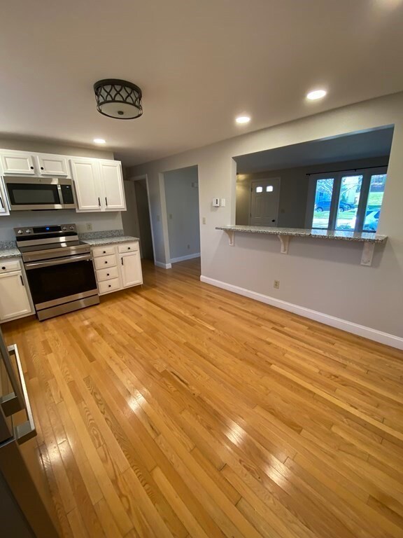 1 John William Dr unit A, Auburn, MA 01501 - photo 4