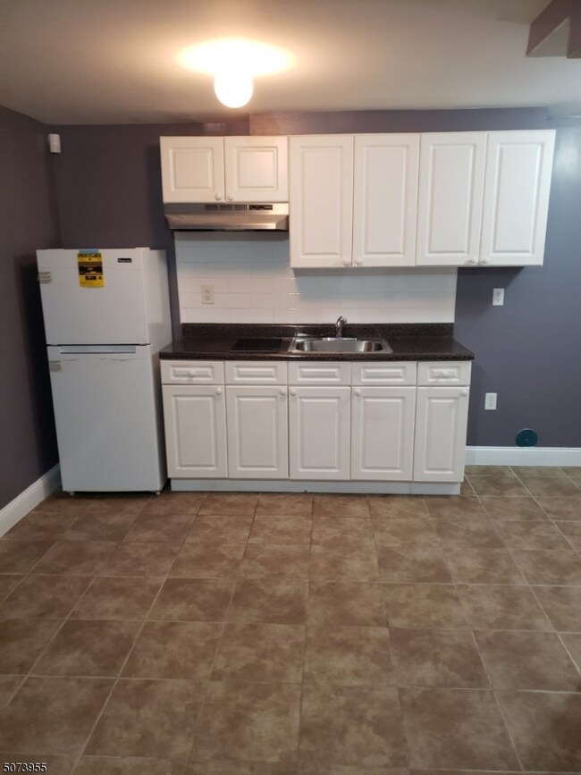 634 Magnolia Ave unit 1, Elizabeth, NJ 07206 - photo 5