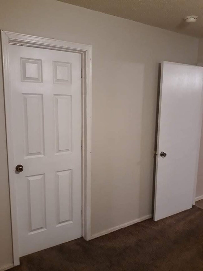 203 S Baggett St unit 8, Prairie Grove, AR 72753 - photo 6