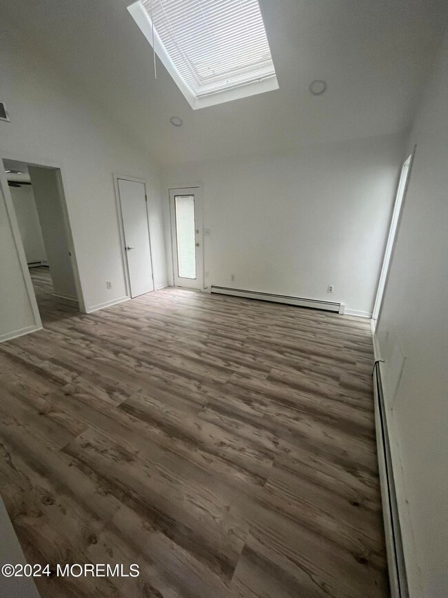 9 Kearney St unit 2, Keyport, NJ 07735 - photo 5