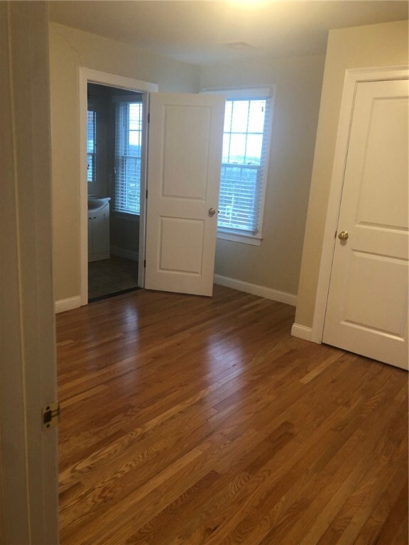 162 Thames St unit 3, Bristol, RI 02809 - photo 6
