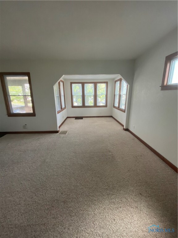 3811 Berkeley Dr, Toledo, OH 43612 - photo 7