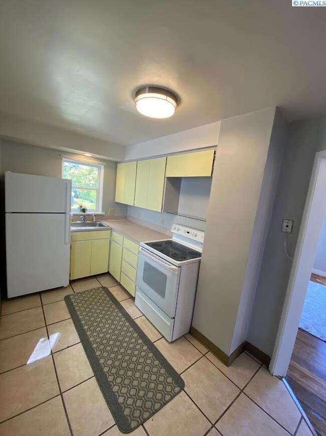 812 N Park St, Colfax, WA 99111 - photo 3