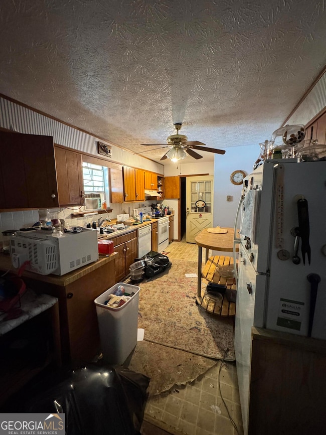 1063 Mitchell Dr, Winder, GA 30680 - photo 2