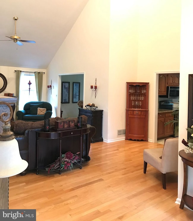 1665 Lamplighter Dr, Macungie, PA 18062 - photo 5