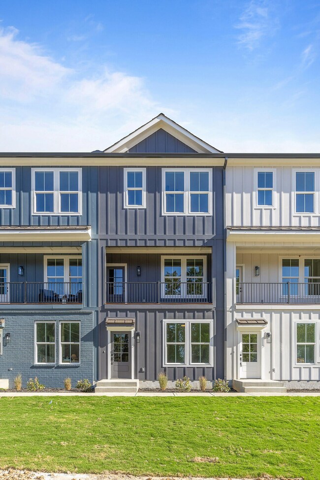 1628 Mari Cir, Chattanooga, TN 37404 - photo 3