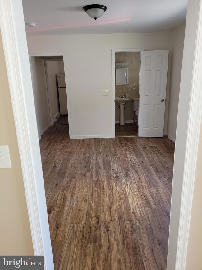 703 S Washington St unit 1, Berkeley Springs, WV 25411 - photo 3