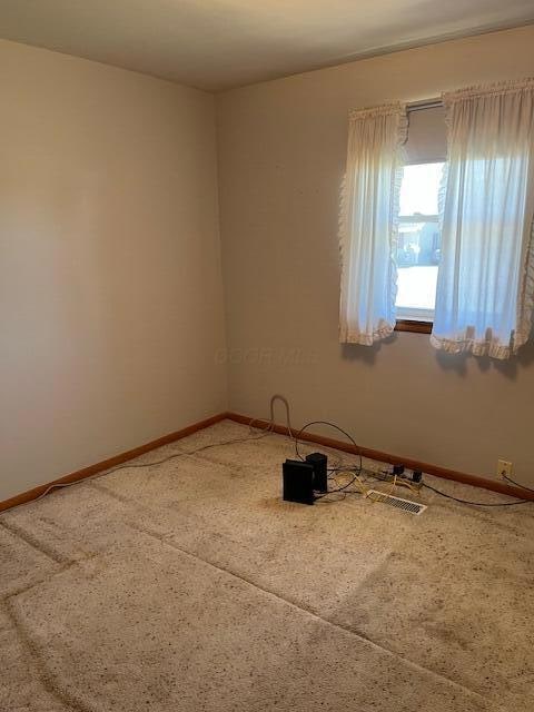 152 Griner Ave, Circleville, OH 43113 - photo 5