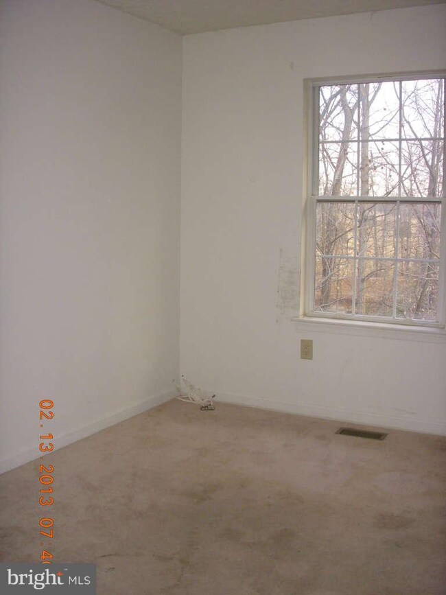 7260 Mahogany Dr, Hyattsville, MD 20785 - photo 7