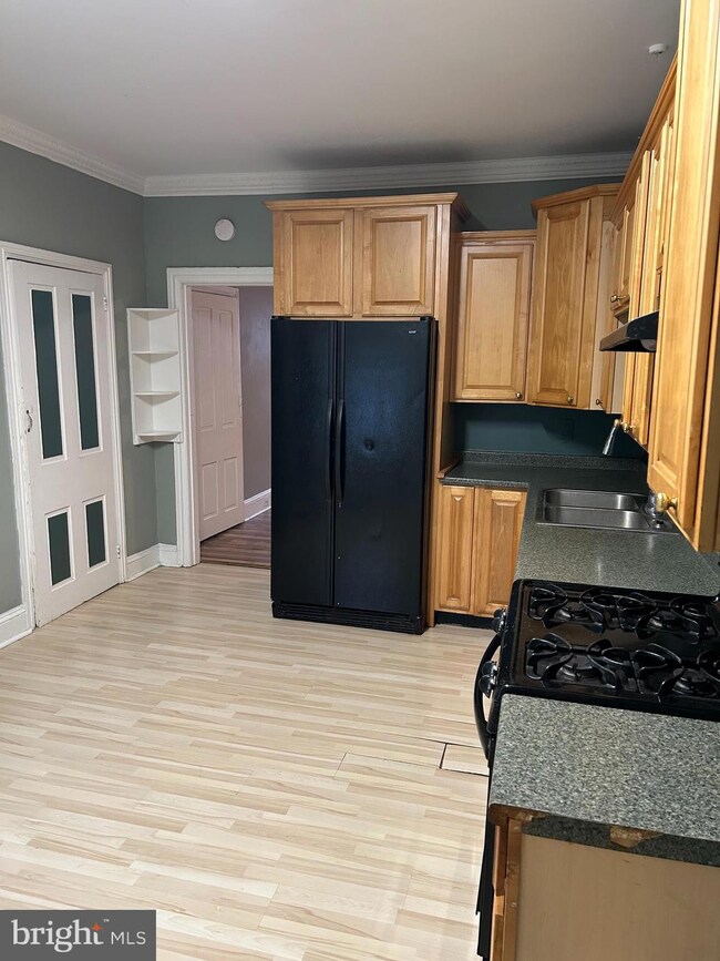 129 Gay St unit 2, Philadelphia, PA 19127 - photo 4