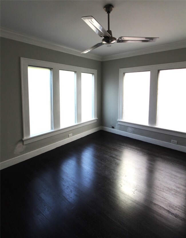 Front room can be either bedroom or living room.