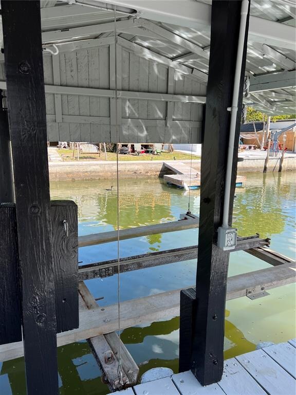 Boat lift
