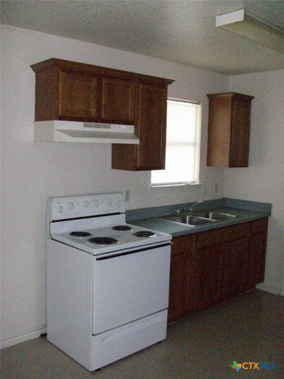 814 Martin Luther King Junior Dr, Temple, TX 76504 - photo 2