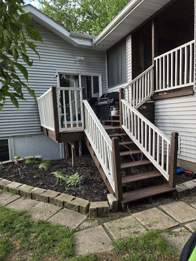 326 Glenn Rd, Albert Lea, MN 56007 - photo 4