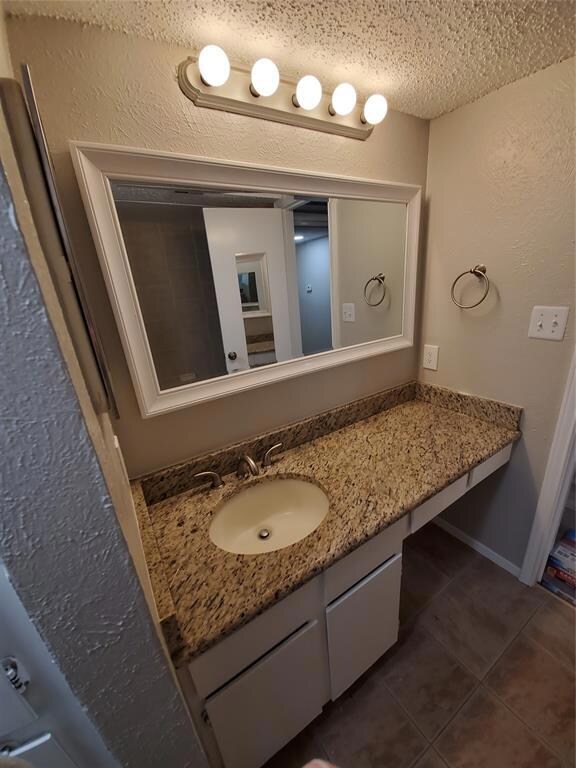 630 Bellaire Dr unit D, Hurst, TX 76053 - photo 7