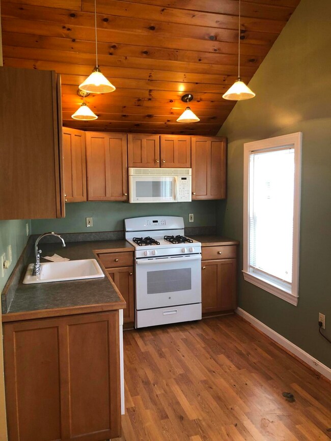 4 Highland Ave, Ogunquit, ME 03907 - photo 5