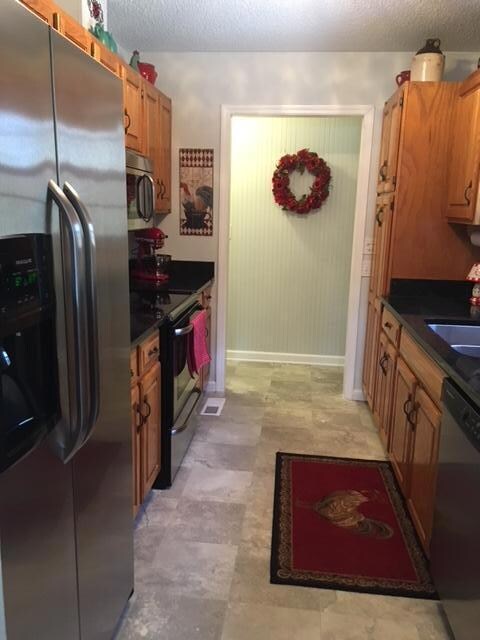 2 Kitchen is NOT open