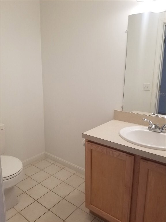 1st level half bath