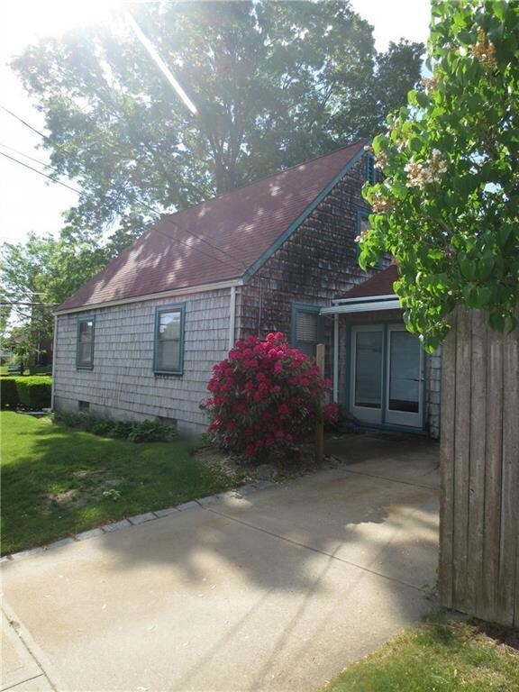 287 Fair St, Warwick, RI 02888 - photo 2