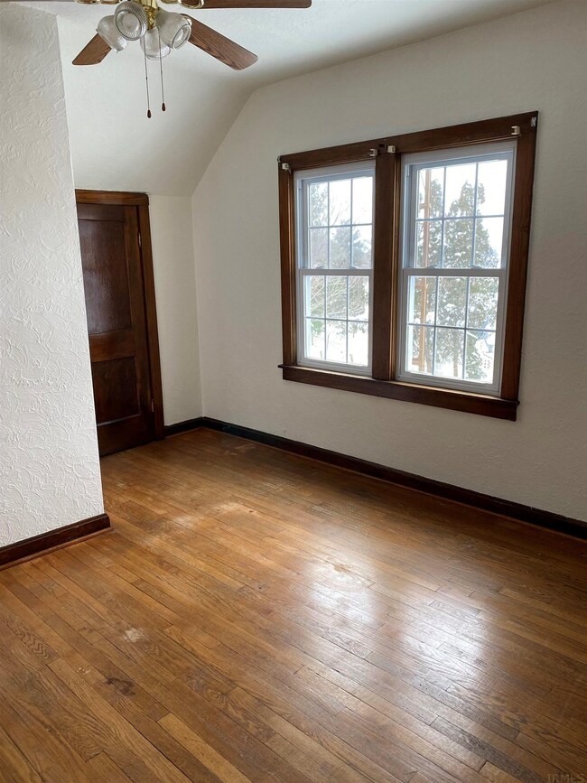 504 E 7th St, Fowler, IN 47944 - photo 7