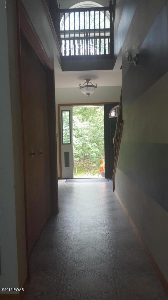 3322 Stonehenge Dr, East Stroudsburg, PA 18301 - photo 5