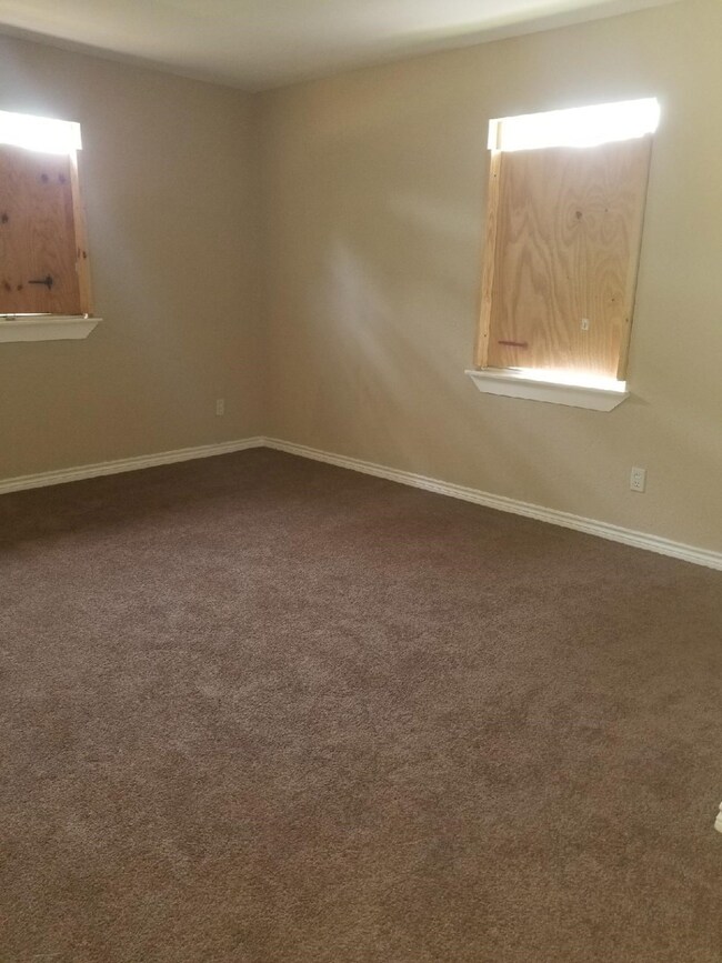 8505 Spaulding St, Houston, TX 77016 - photo 6