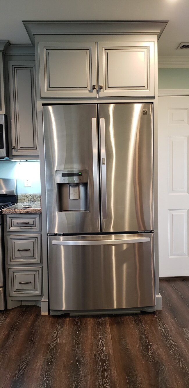 Ta-dah! Beautiful stainless steel refrigerator remains also!
