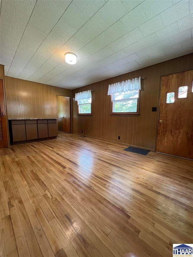 3877 S Merom Station Rd, Merom, IN 47861 - photo 2