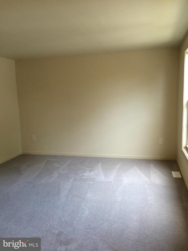 810 Wide Oak Ct, Warrenton, VA 20186 - photo 7