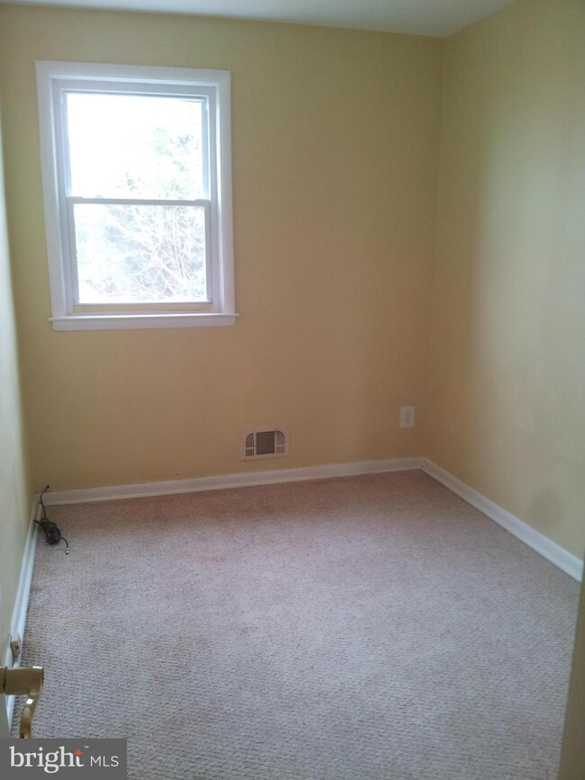 2614 E Northern Pkwy, Baltimore, MD 21214 - photo 4