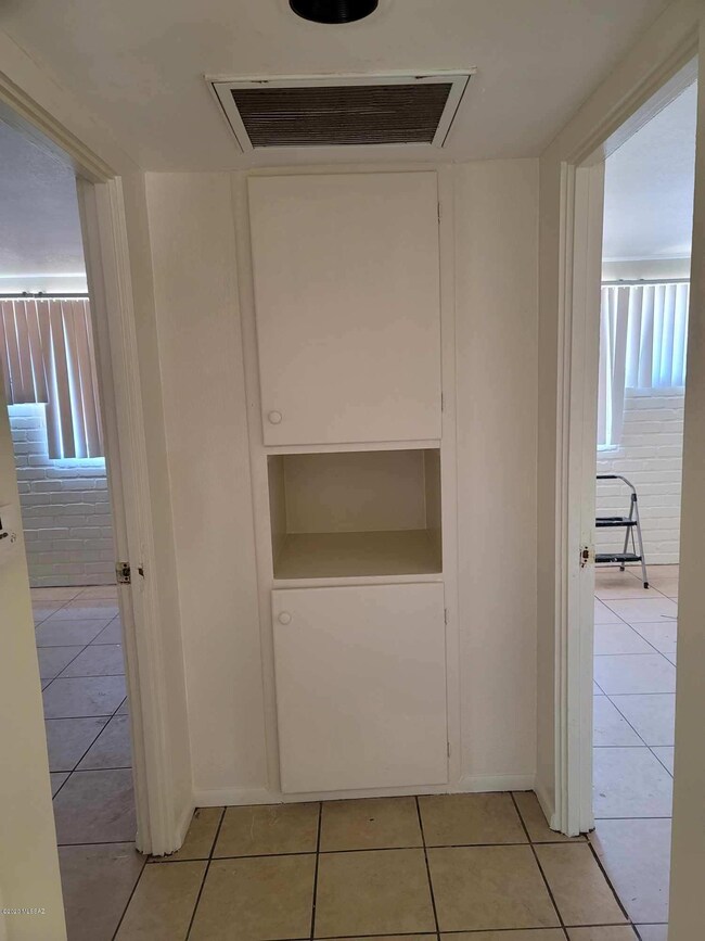 409 E Delano St, Tucson, AZ 85705 - photo 4